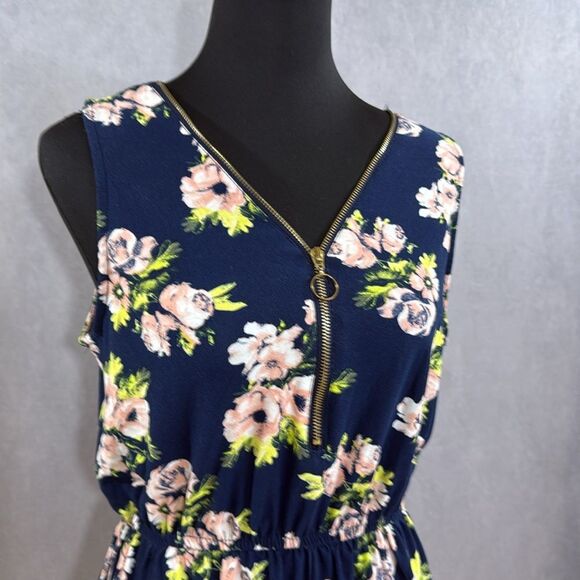 NWOT J for Justify Navy Blue Floral Romper - Picture 2 of 6
